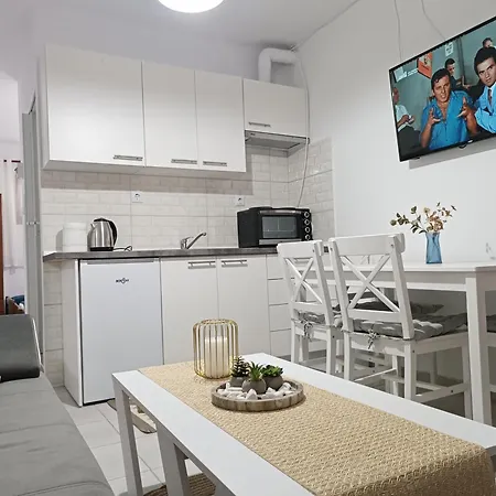 Feriehus 20m From The